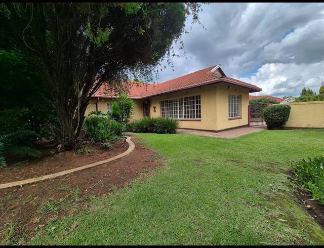 3 BEDROOM HOUSE FOR SALE IN BRACKENDOWNS